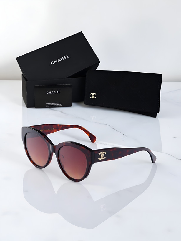 عینک آفتابی زنانه شنل مدل CH5498B